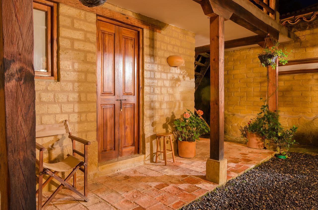 Hostal Casa Del Arte Robles Buitenkant foto