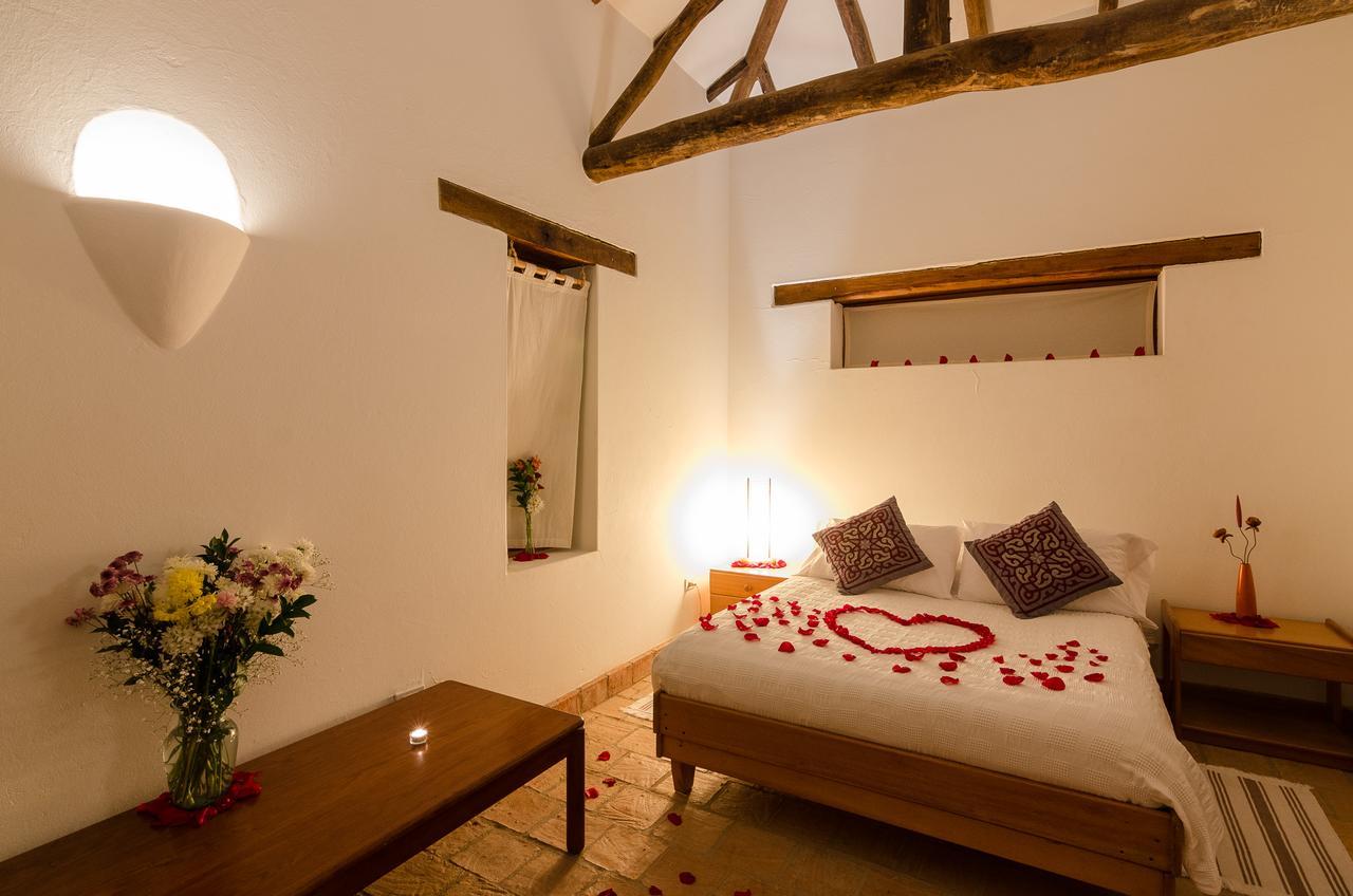 Hostal Casa Del Arte Robles Buitenkant foto